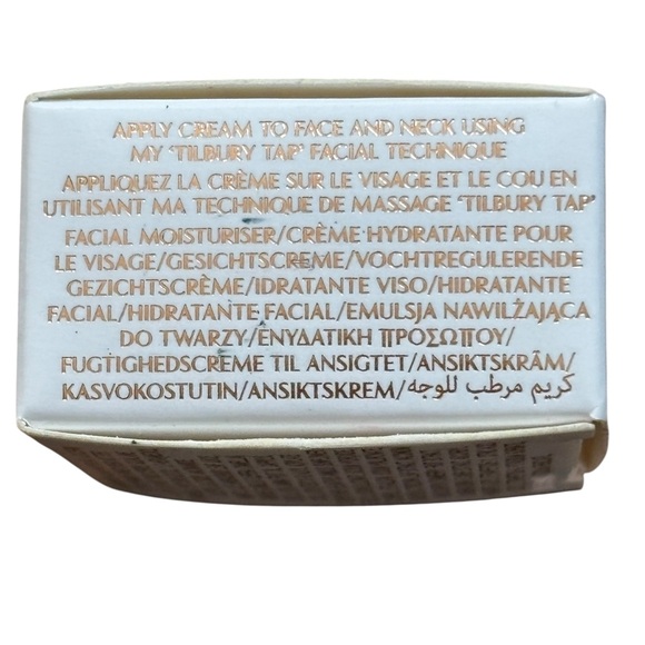 Charlotte Tilbury Magic Water Cream Gel Moisturizer Mini 7ml - Picture 4 of 7